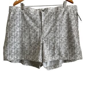 VRST Men’s 5" Resort Shorts – Geometric Gray Print – Size XXL – NWT‎